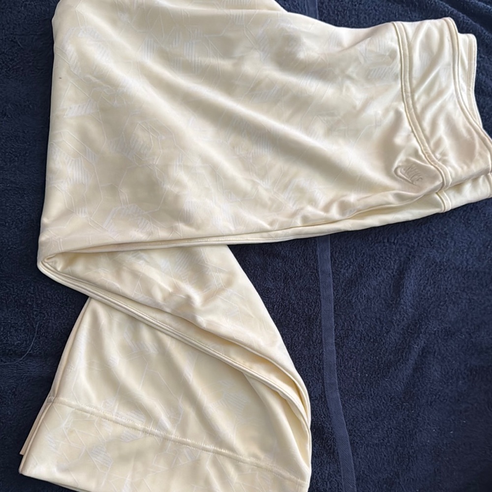 NIKE Cream FLARE Leggings